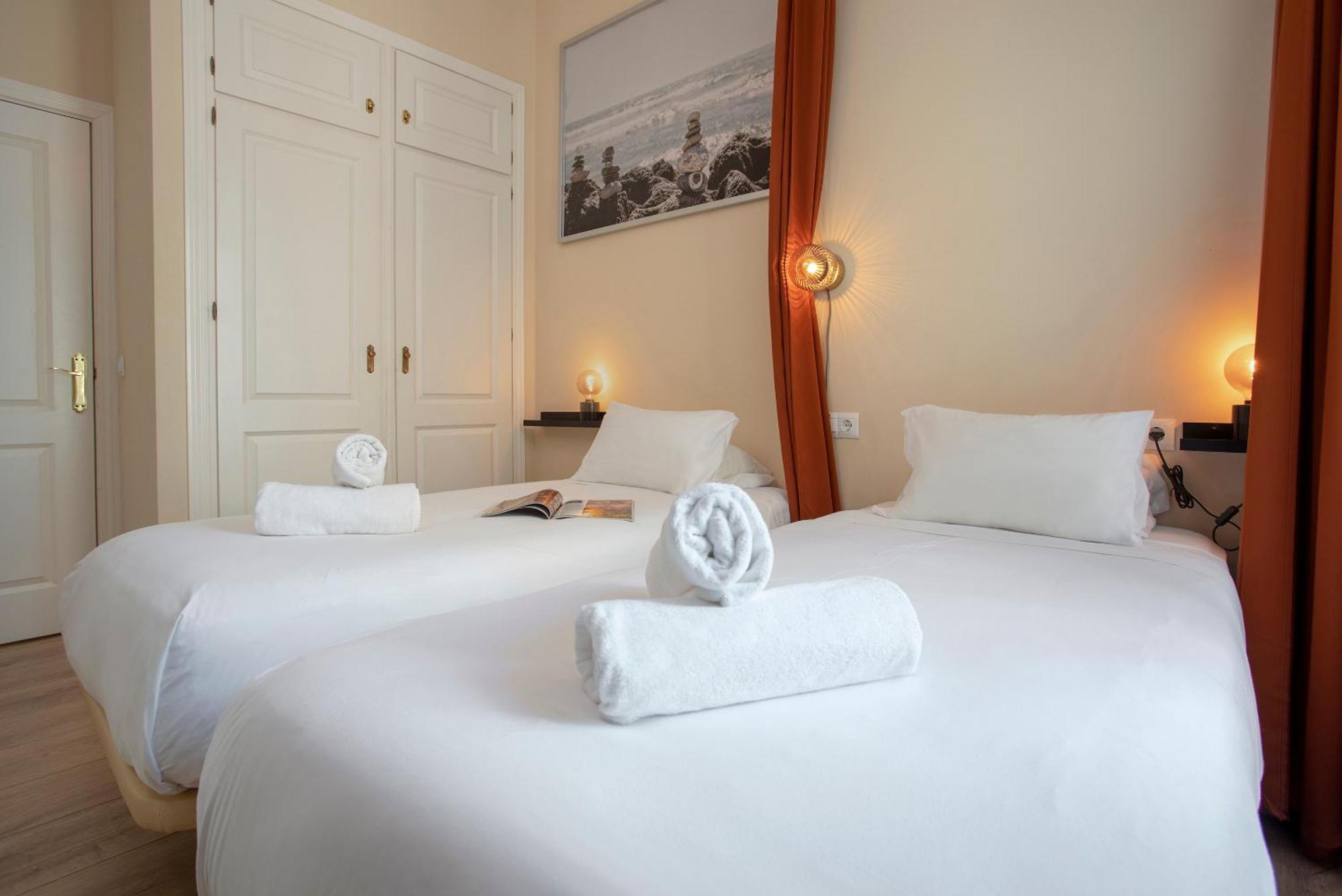Apartamento Reformado En Malaga Centro By Rent Me エクステリア 写真
